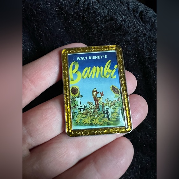 Disney- Bambi Collector Pin - Picture 2 of 4